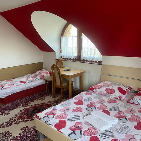 Penzion Rosnicka Liesek Трстена Экстерьер фото